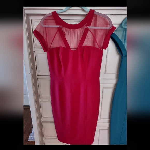 Red dress - Picture 1 of 3